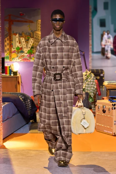 Look 66